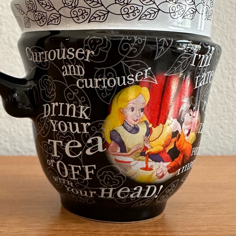 Disney - Alice in Wonderland - Drink Me - Triple “Stacked” Mug - Picture 3 of 8